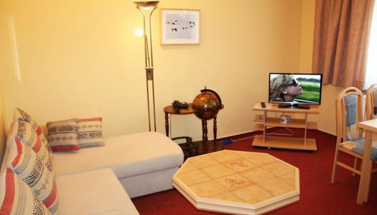 Pension Zur Fledermaus วาเริน ภายนอก รูปภาพ